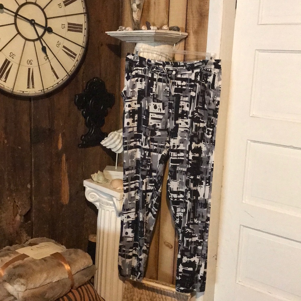 Mlle Gabrielle black & white summer pants
